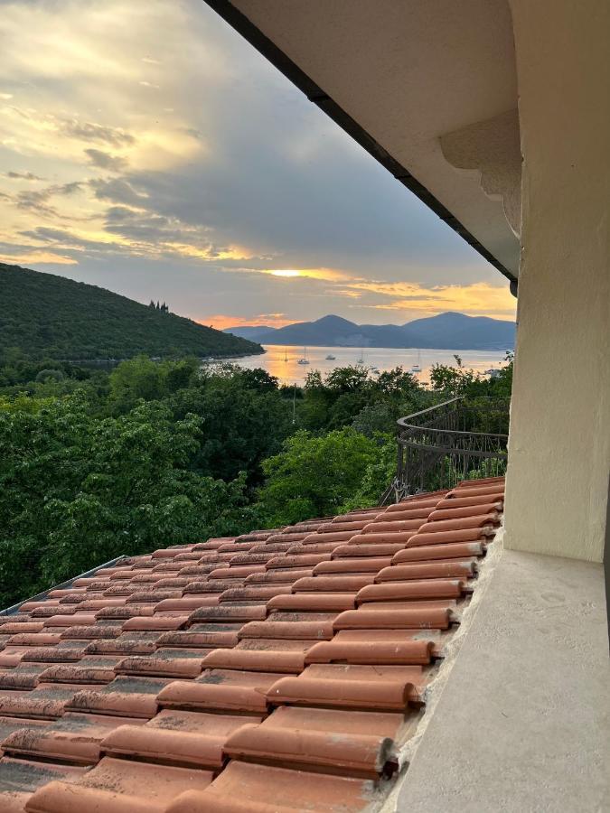 Lazarus Bigova Apartments Tivat Exterior photo
