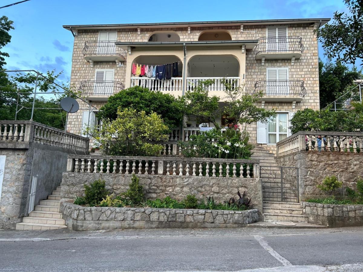Lazarus Bigova Apartments Tivat Exterior photo